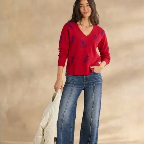 Sundance Red V-Neck Sweater with Playful Design - Picture 4 of 9